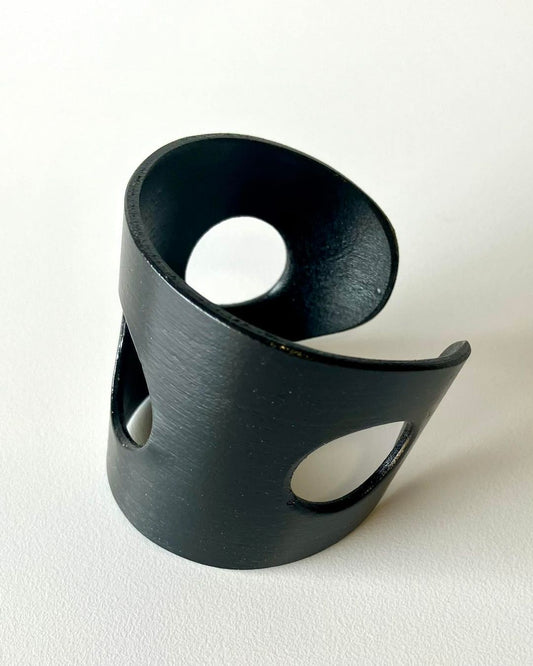 Eco Cuff . Black Tie